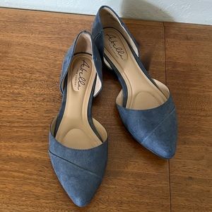 Abella True Comfort pointed toe blue flat